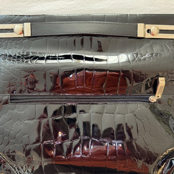 Due Fratelli Alligator leather clutch. Patent Leather evening Bag. - Picture 7 of 9